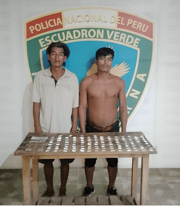 Detienen a dos sujetos con más de 100 ketes con PBC y marihuana