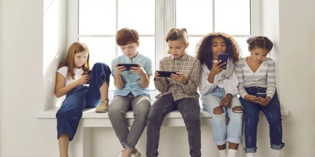 ¿A partir de qué edad puede un niño usar celular?