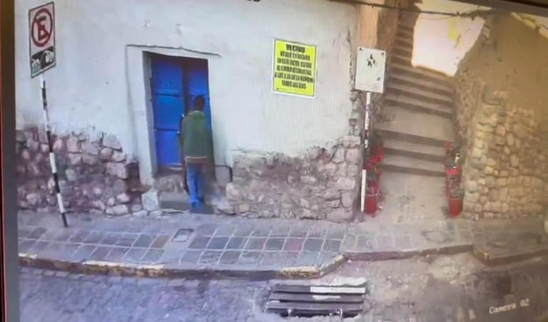 Sujeto secuestra a menor que se dirigía a su colegio y se justifica diciendo que «era un reto de Roblox»