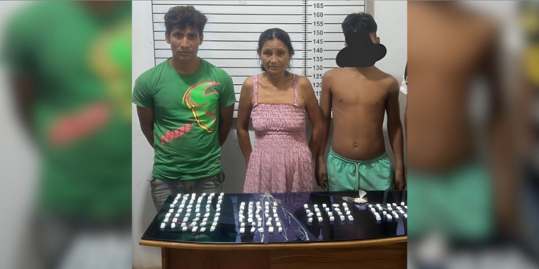 Detienen a dos implicados en micro comercialización de drogas