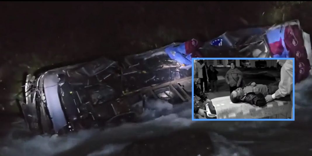 Cajamarca: Más de 20 muertostras caída de bus a un abismo