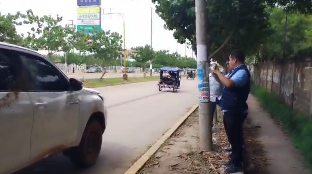Presuntos usurpadores apedrean vehículo de la fiscalía de Yarinacocha Presuntos usurpadores apedrean vehículo de la fiscalía de Yarinacocha