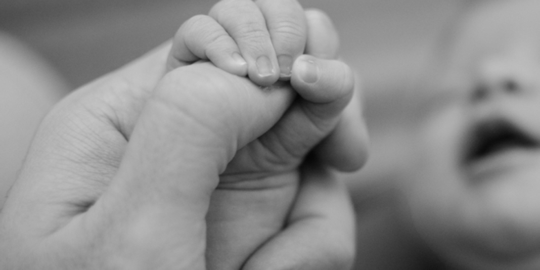 Paraguay: Bebé ‘revive’ en su propio funeral, esto dice la ciencia