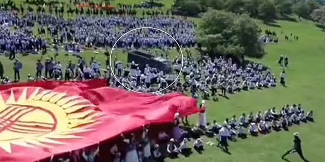 Kirguistán: Camión de helados atropella a varios niños durante festividad local