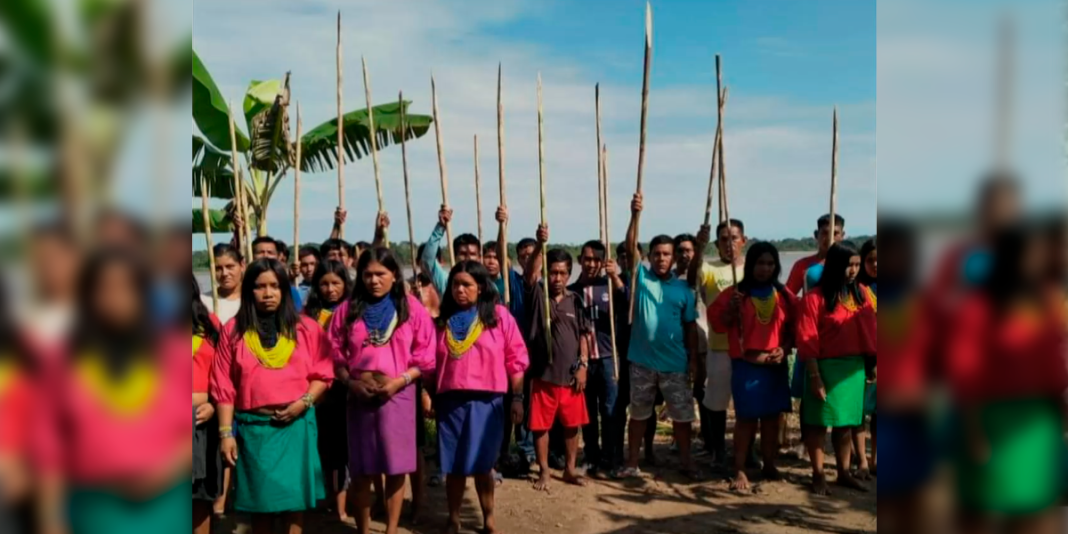Comunidades indígenas bloquean ríos en Loreto y exigen atención a demandas sociales tras derrames petroleros