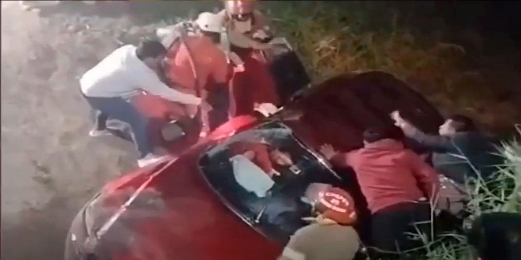 La Libertad: policía fallece tras despistarse y caer por una pendiente en Chepén