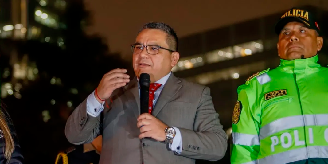 Ministro del Interior anuncia relevo de generales y oficiales en la Policía Nacional