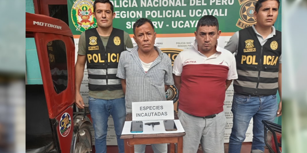 Detienen a dos sujetos por tentativa de robo de una motocicleta