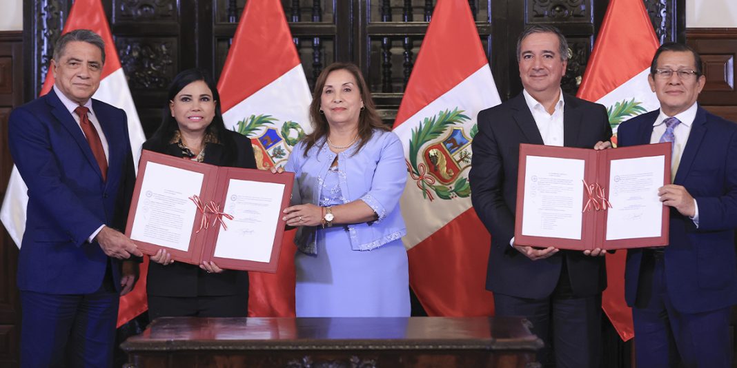 Gobierno promulga leyes que impulsarán el desarrollo y la competitividad del sector portuario