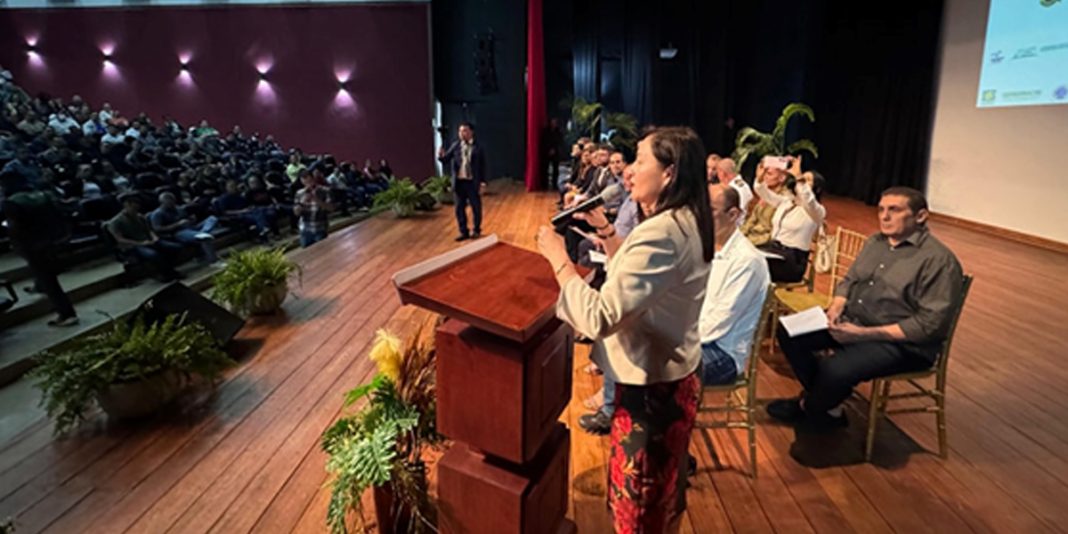 Propone acciones para integrar Pucallpa con Brasil y no perder oportunidad del megapuerto de Chancay