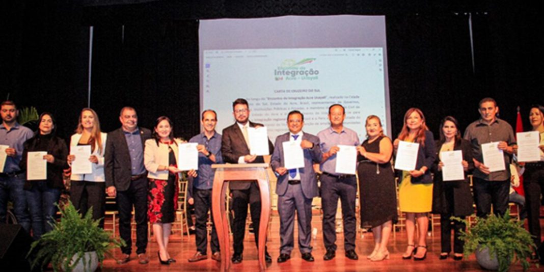 Alcaldesa de Coronel Portillo impulsa integración con Brasil