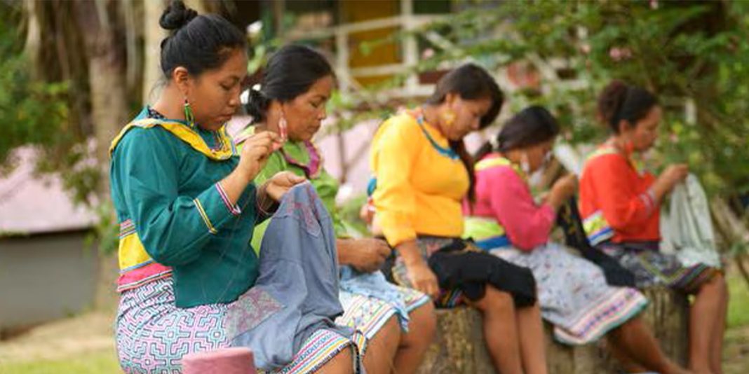 Más de 40 mujeres shipibas esperan mejorar su economía