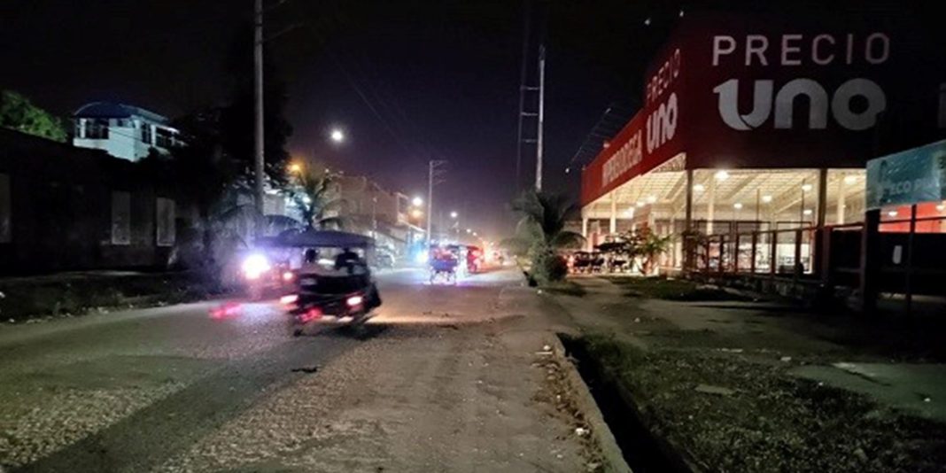 Vecinos piden arreglo y más iluminación en el jirón Salvador Allende