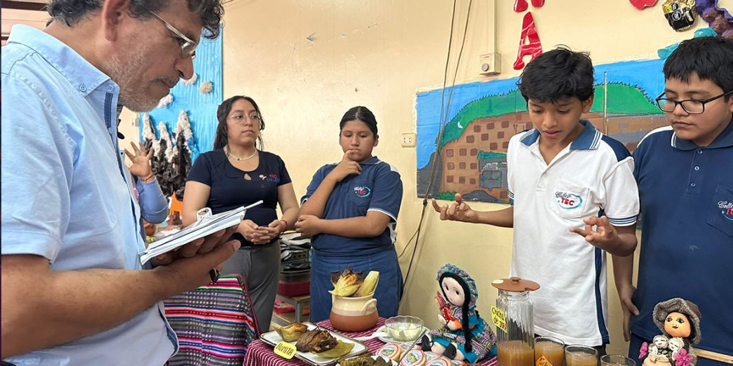 TEC College realizó feria «Sabores y colores de nuestra tierra» TEC College realizó feria «Sabores y colores de nuestra tierra»