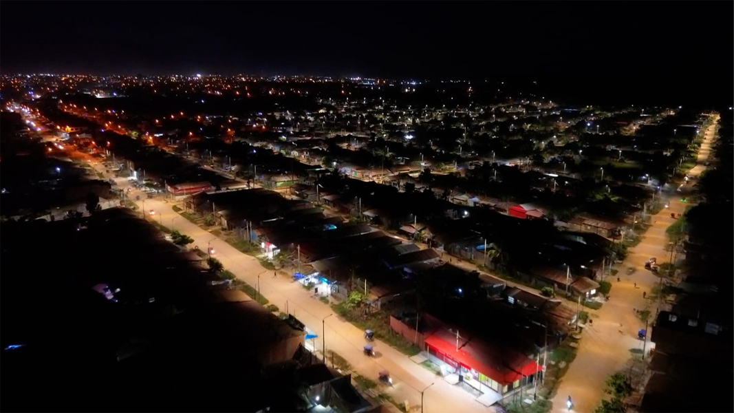 Ucayali avanza hacia un futuro sostenible: El 37 % de la población ya se beneficia con tecnología LED