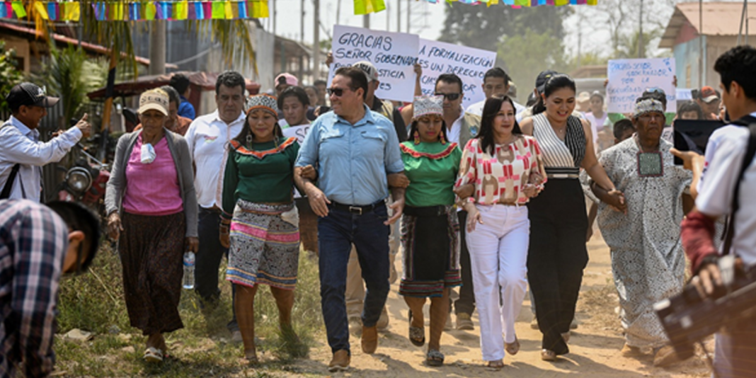 GOREU entregó expedientes para que sigan proceso de reversión de tierras