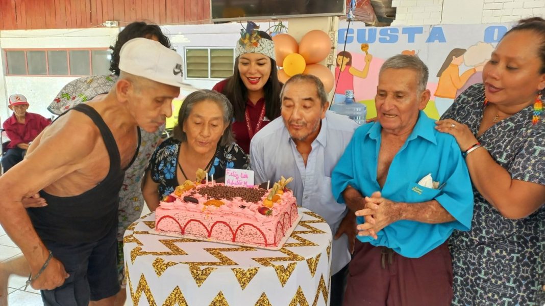 Celebraron Día del Adulto Mayor en albergue de la municipalidad provincial
