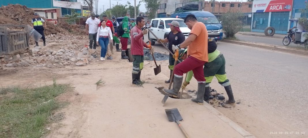 Intensifican descolmatación de cunetas y caños naturales
