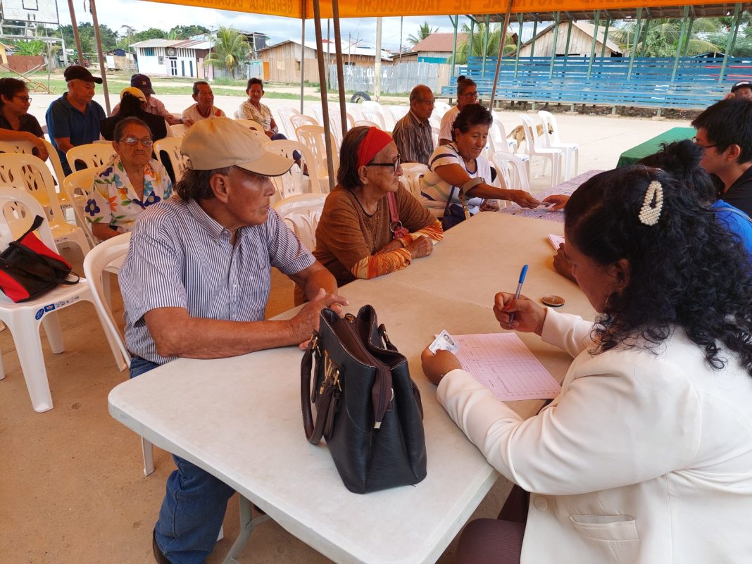 Campaña de salud y capacitación para trabajadores y vecinos de Yarinacocha