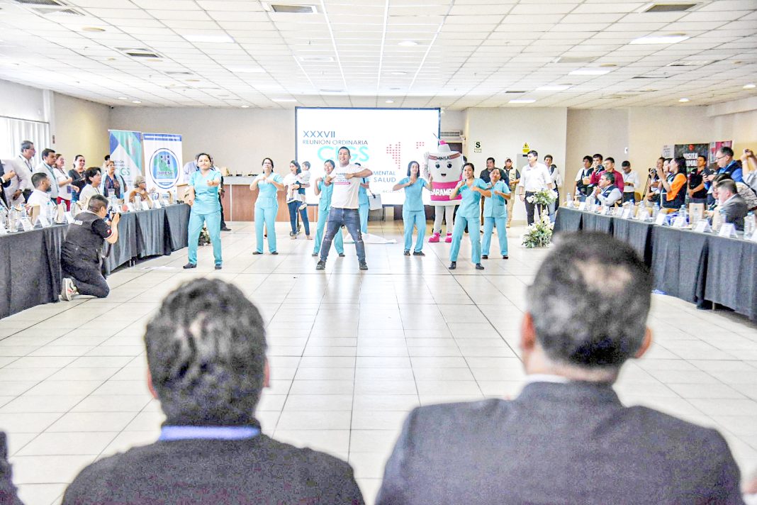 Destacan a Ucayali como ejemplo en lucha contra el dengue