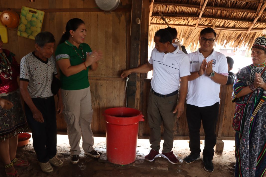 Entregó sistema deagua en CN Nuevo Egipto Entregó sistema deagua en CN Nuevo Egipto