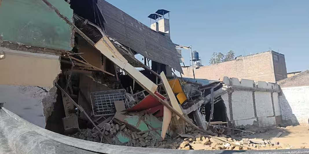 Huancayo: Cantante y 12 comensales se salvan por milagro de derrumbe en Chilca