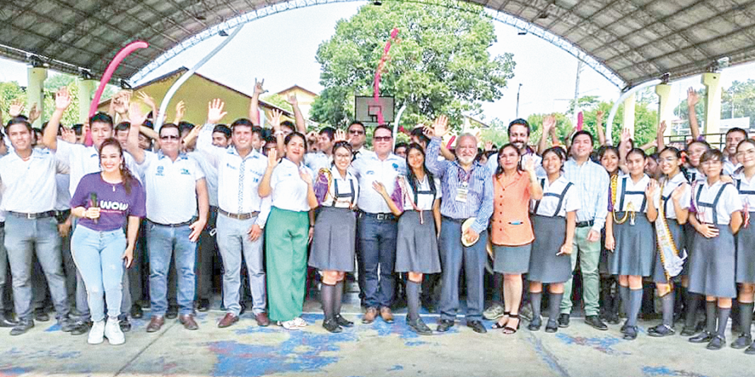 Conectividad gratuita para estudiantes del CNY en la era digital
